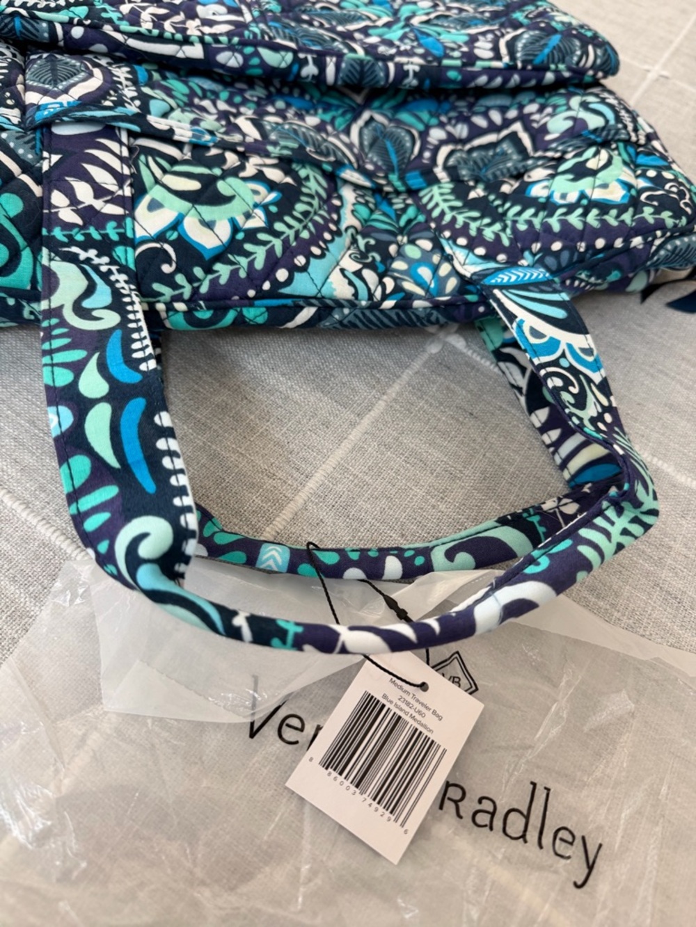 Vera Bradley Teal Navy  Tote Bag Traveler Bag Blue Island Medallion NEW Retired!